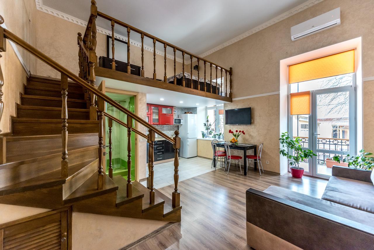 Studio Apartment In Center Of Odesa Εξωτερικό φωτογραφία
