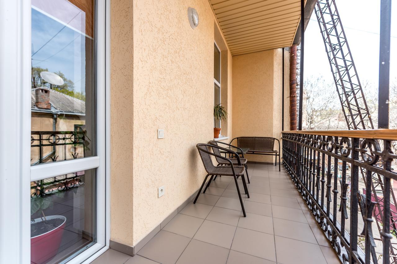 Studio Apartment In Center Of Odesa Εξωτερικό φωτογραφία
